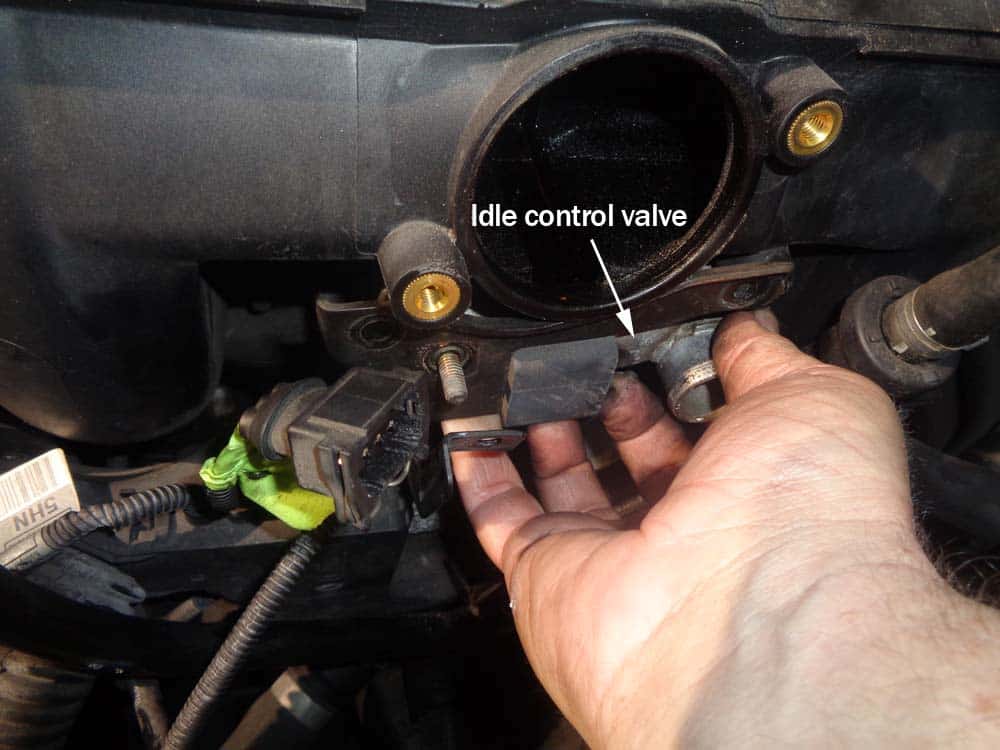See U3574 repair manual